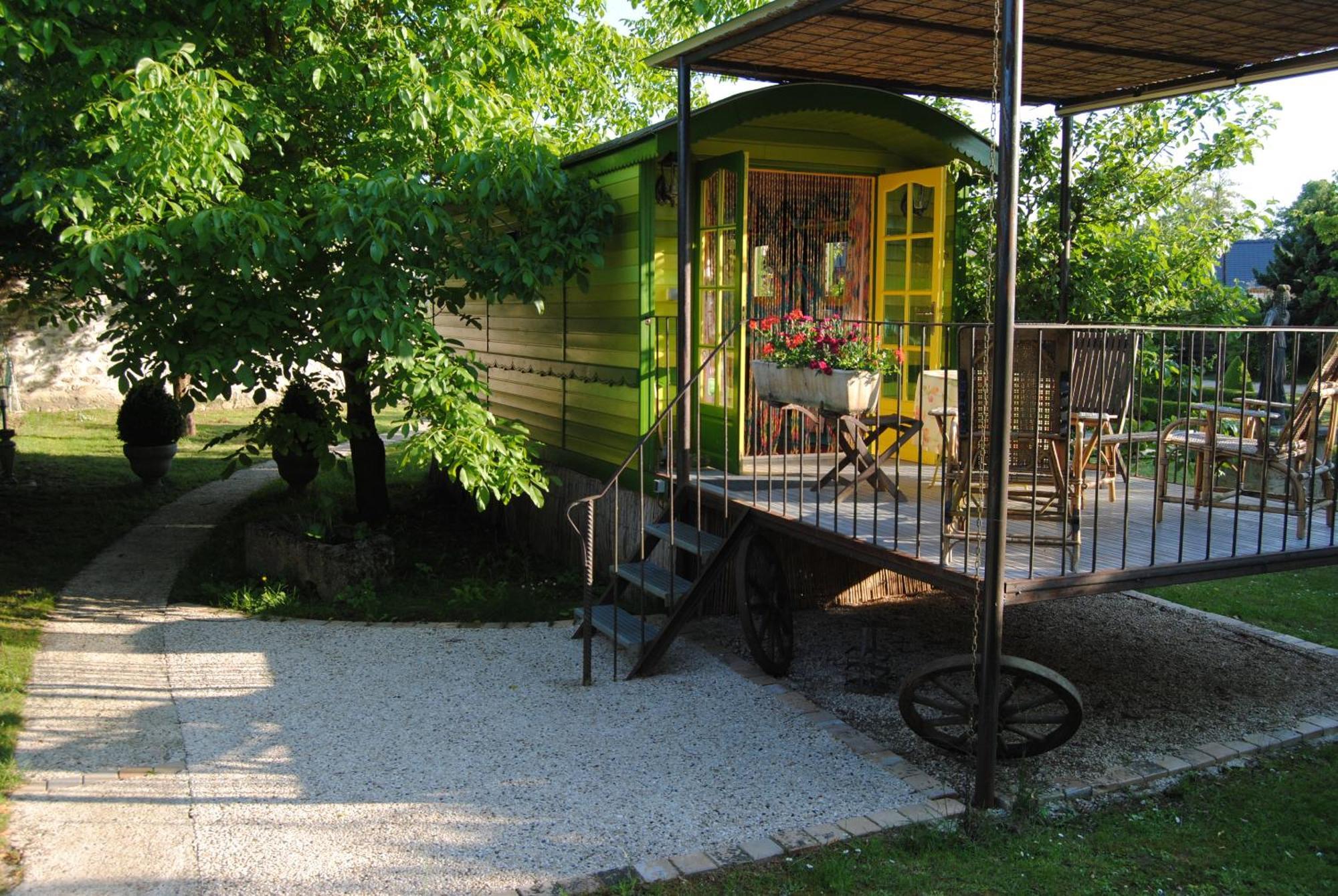 Les Insolites Du Grand Logis Marchais  Bilik gambar